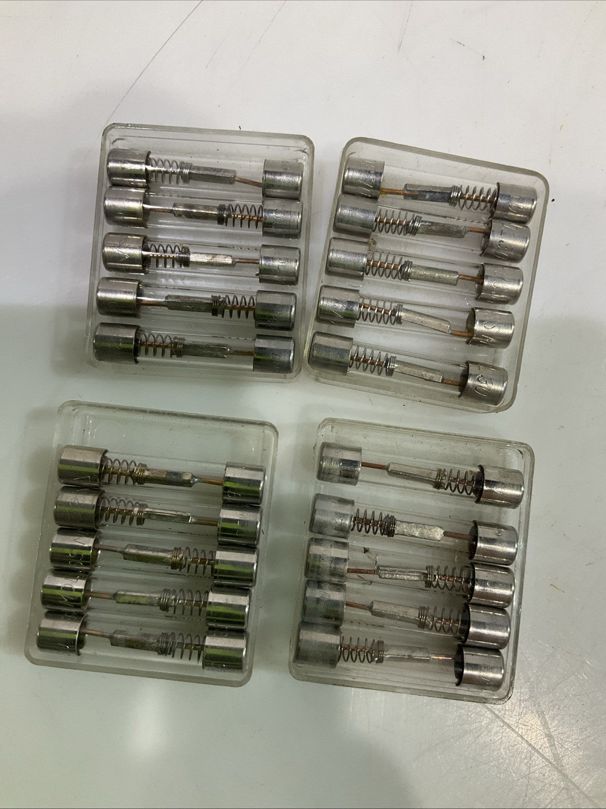 BUSSMANN MDL30  30AMP  TIME DELAY GLASS TUBE FUSE LOT OF 20 Z2M