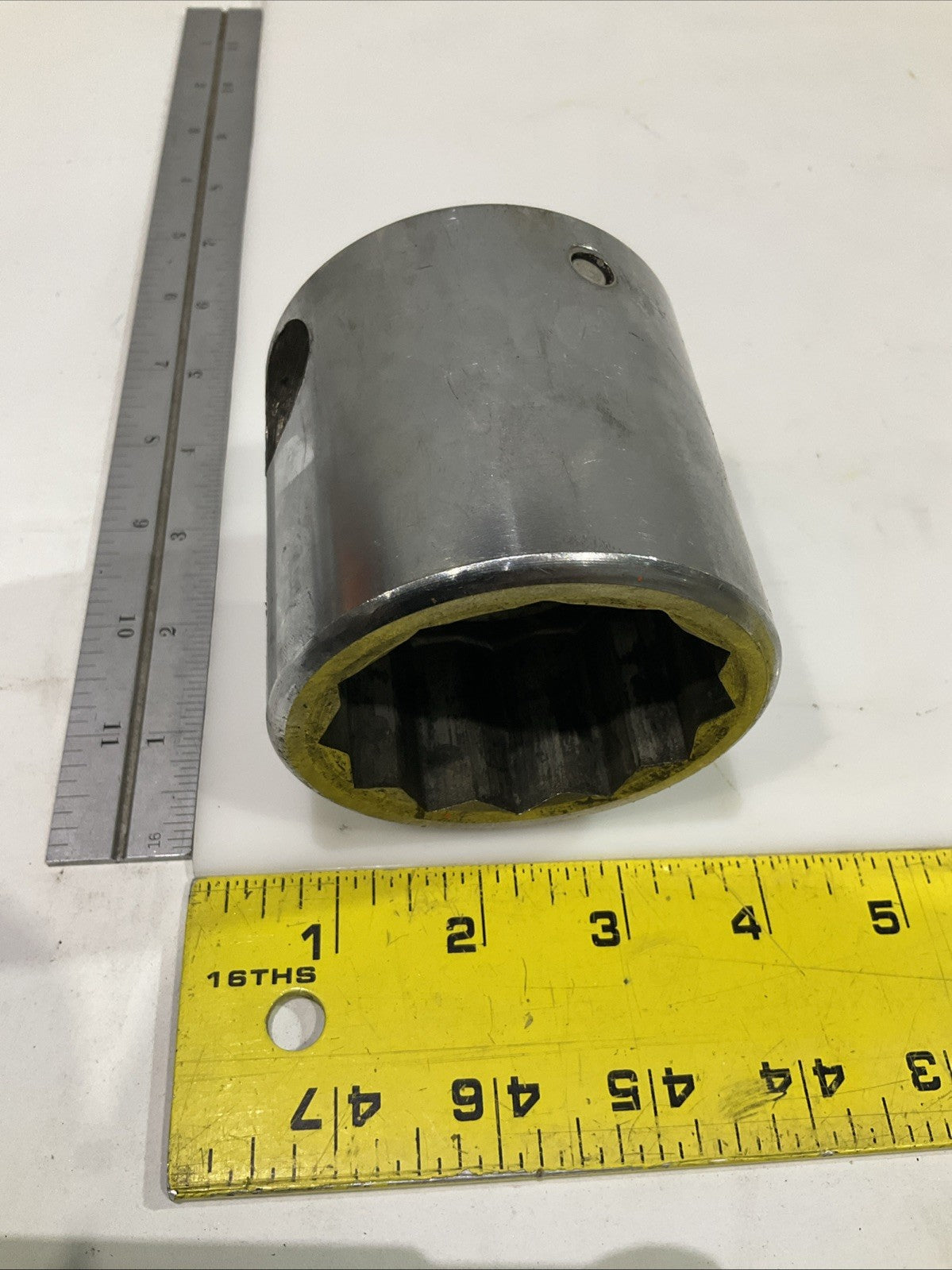 ARMSTRONG X-1270  DRIVE  2  3/16  ARMALOY  STANDARD  SOCKET  Y2M
