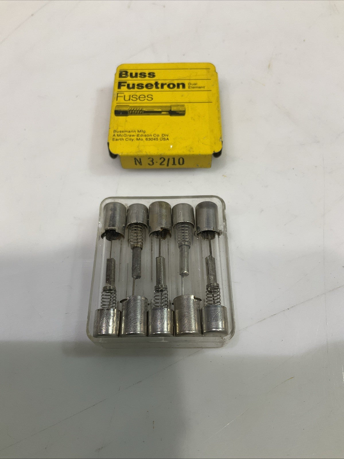 BUSSFUSETRON  N3.2/10  TIME DELAY  CYLINDRICAL  FUSE  LOT OF 10 Z2M