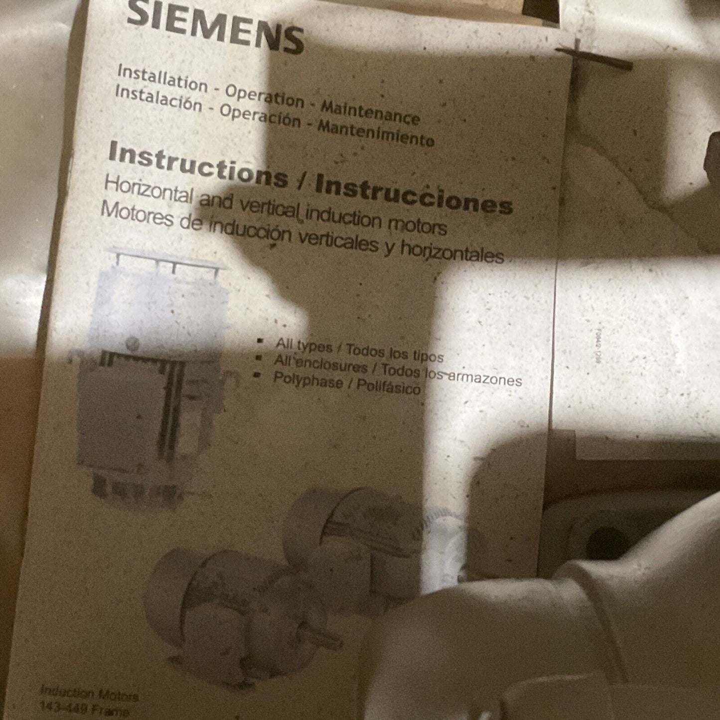 SIEMENS 1LE24211CC312AA3 MOTOR TYPE SD100 IEEE 60 HZ 480V 3 PH 1200 RPM 678