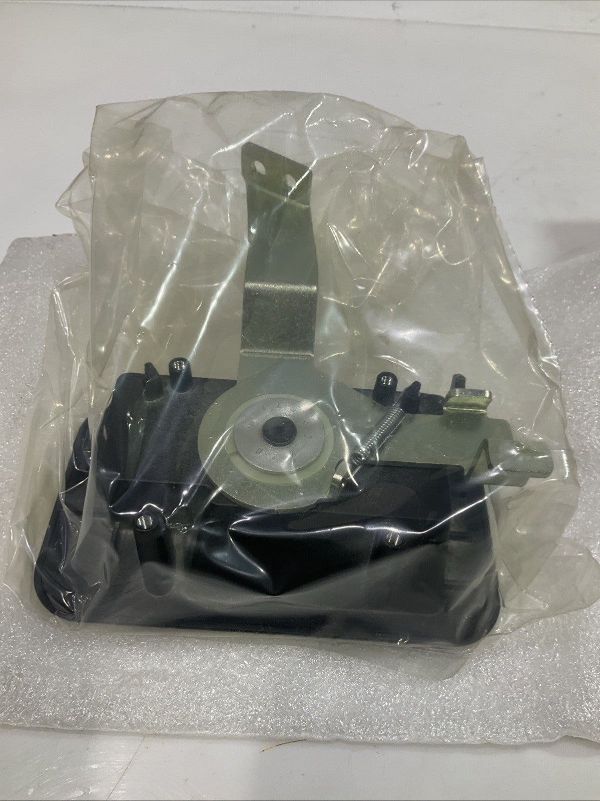 CAT-CATERPILLAR  111-1353  OEM  STEEL  LATCH DOOR  HANDLE Y2M