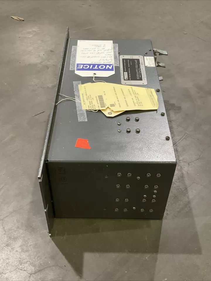GE LAMBADA ELECTRONIC 10791 -3 LMEE120Y-4477-2 REGULATED POWER SUPPLY 125V