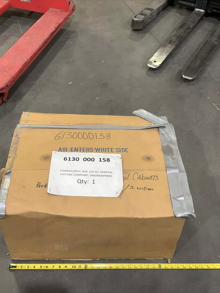 GE LAMBADA ELECTRONIC 10791 -3 LMEE120Y-4477-2 REGULATED POWER SUPPLY 125V