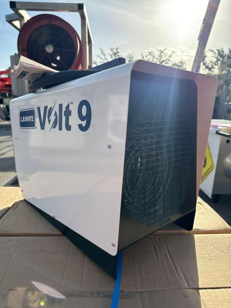 L.B. WHITE VOLT 9 ELECTRIC CONSTRUCTION MOVABLE AIR HEATER 9000W 240V 60 HZ 40A