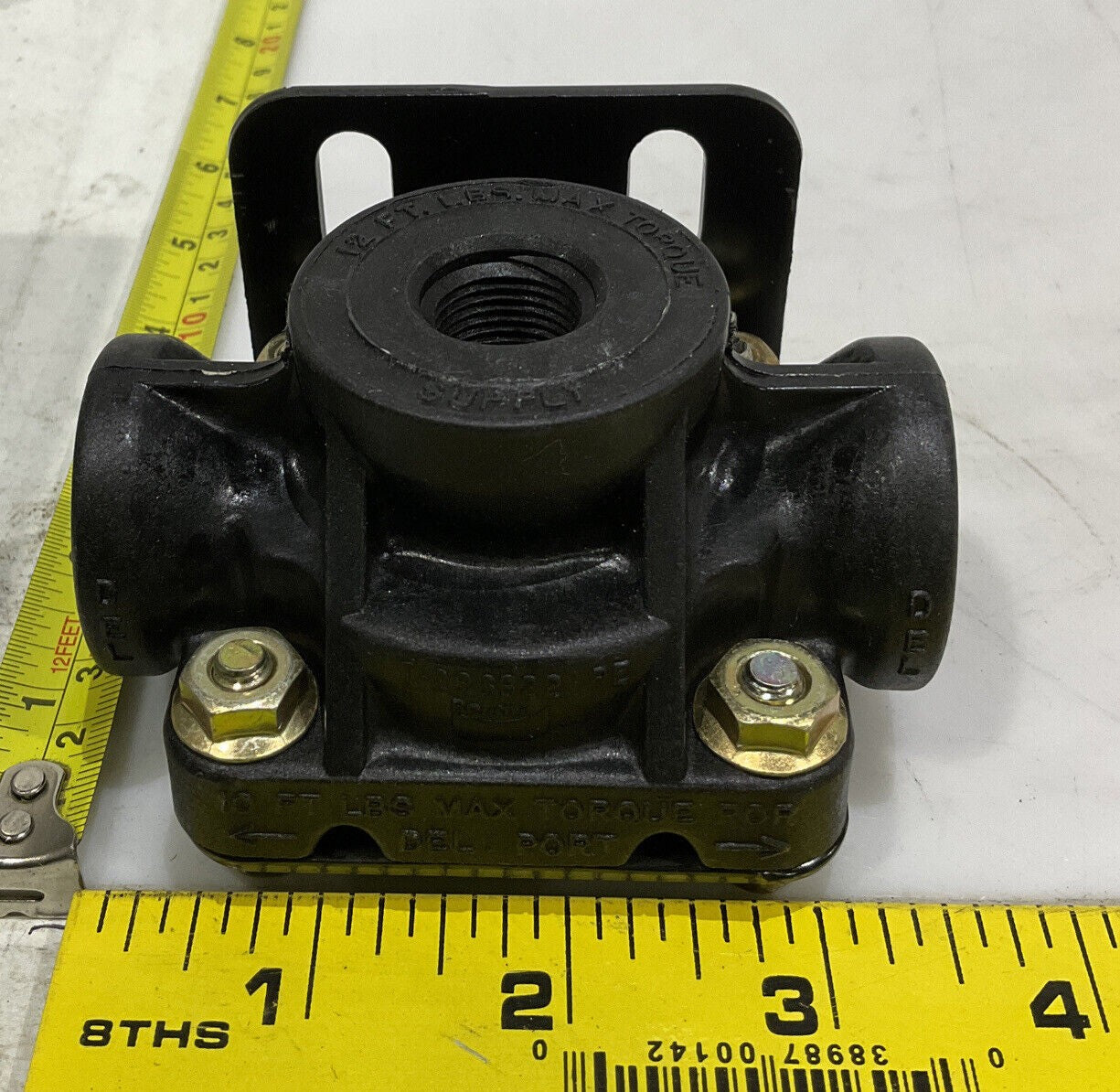 INTERNATIONAL 473794C91 BENDIX STYLE QUICK RELEASE VALVE 476