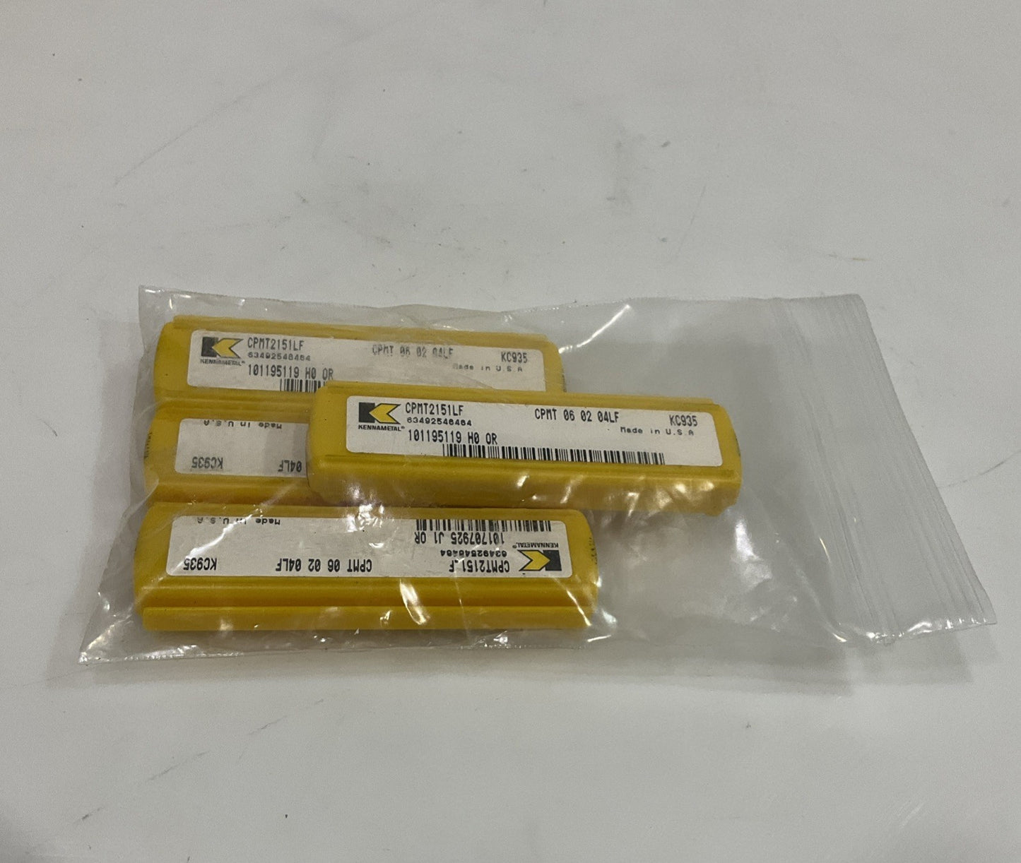 KENNAMETAL  CPMT2151LF  KC935 CARBIDE INSERT  LOT OF 20 Y2M