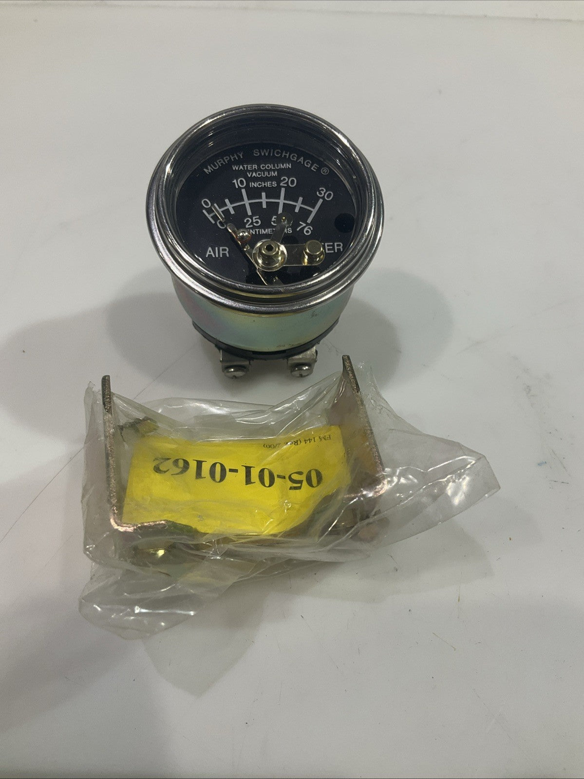 MURPHY   20VWC-F-30   VACUUM  SWICHGAGE GAUGE 20V  Y2M
