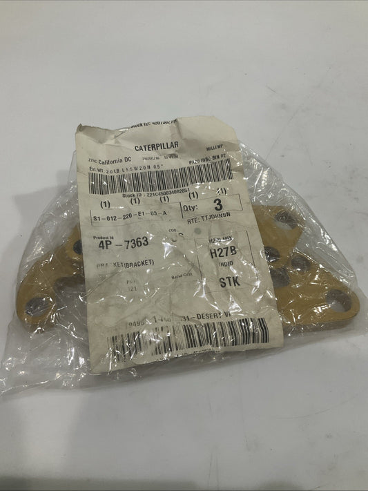 CAT-CATERPILLAR  4P-7363  REFRIGERANT  COMPRESSOR  BRAKET  LOT  OF 3  Y2M