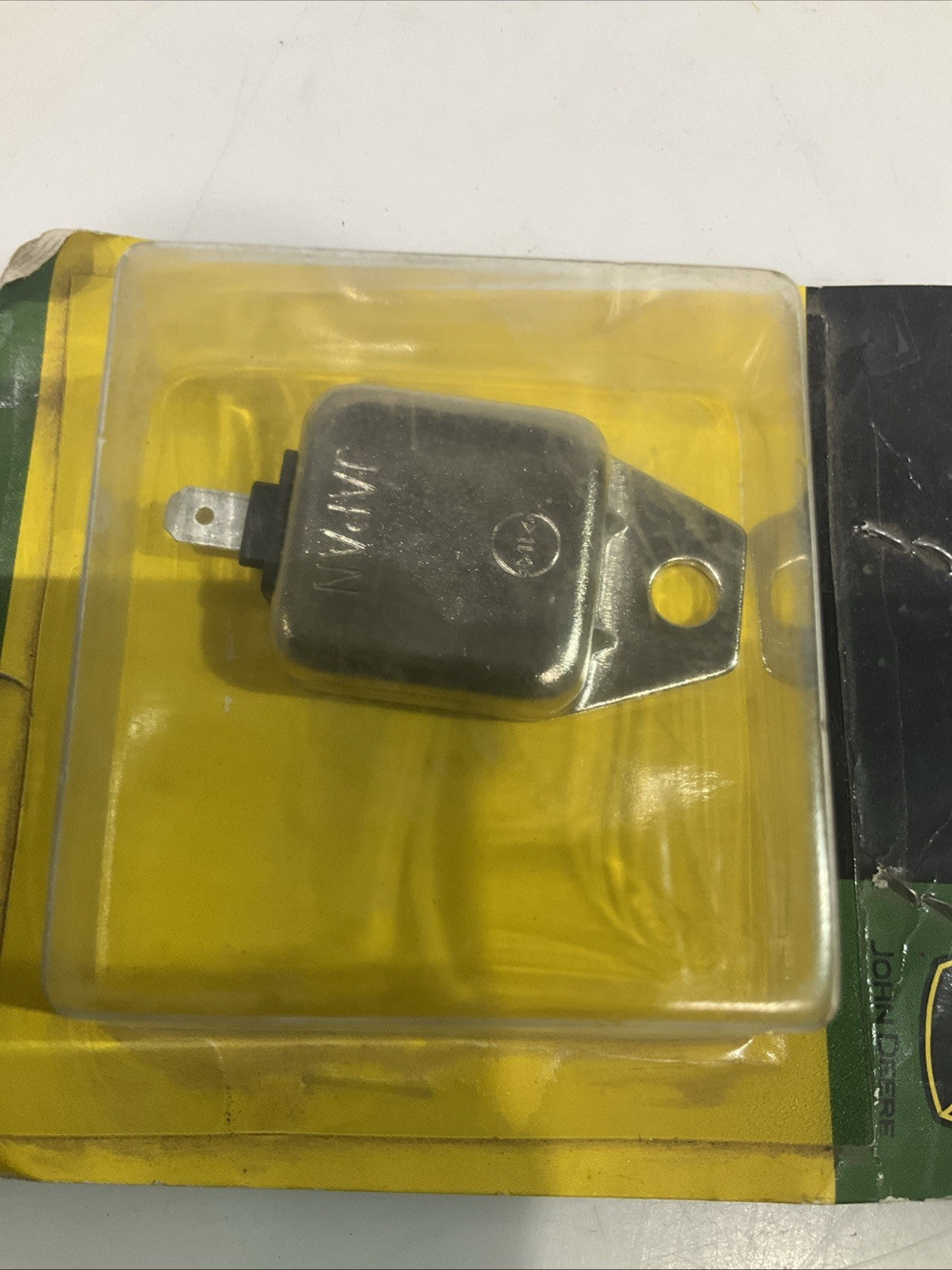 JOHN DEERE  M119146  EQUIPMENT  EQUIPMENT IGNITOR  Y2M
