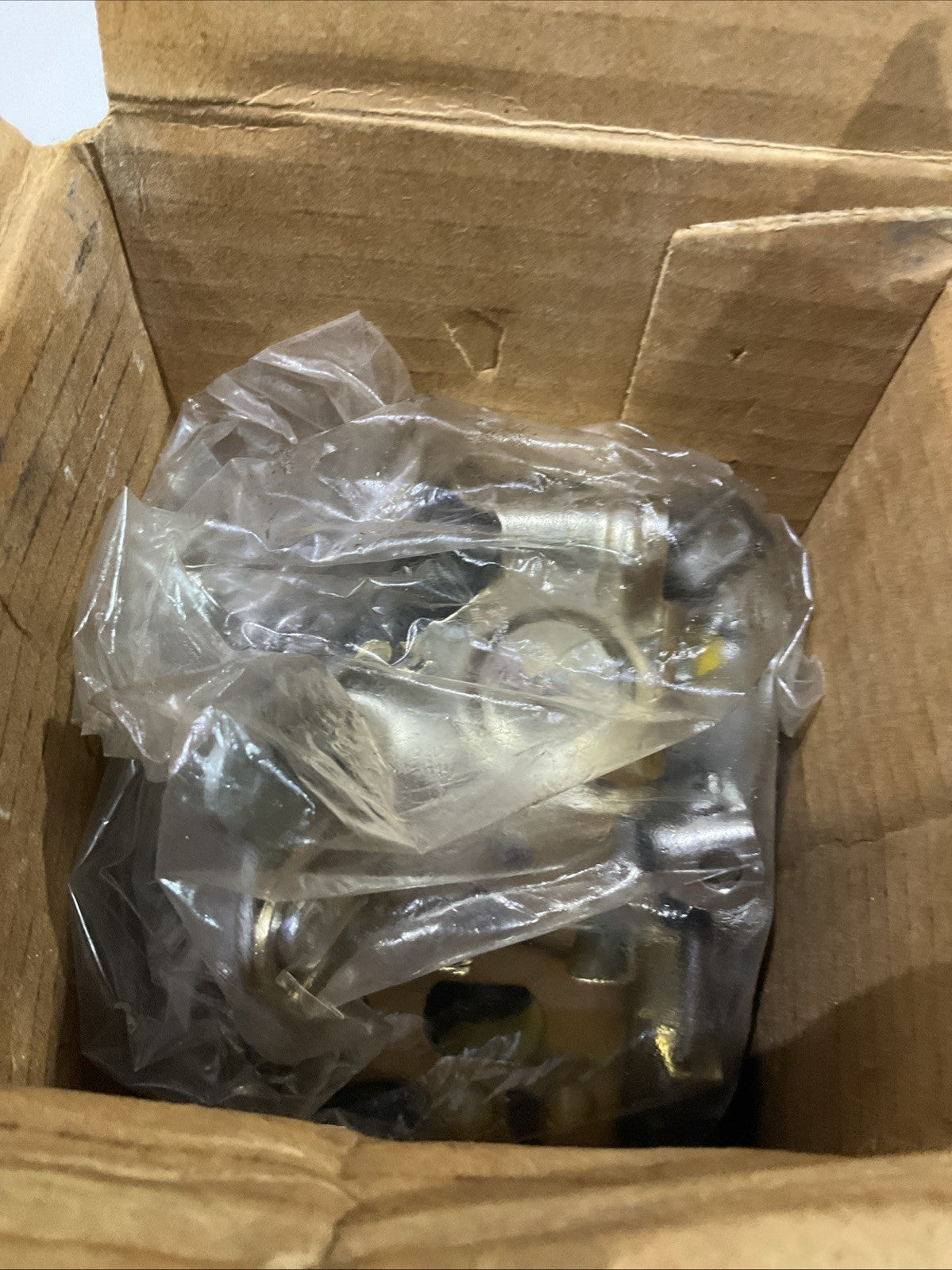 GM-GENUINE  1663-1627 FRONT LEFT SIDE DOOR LOCK  LATCH ASSEMBLY  Y2M