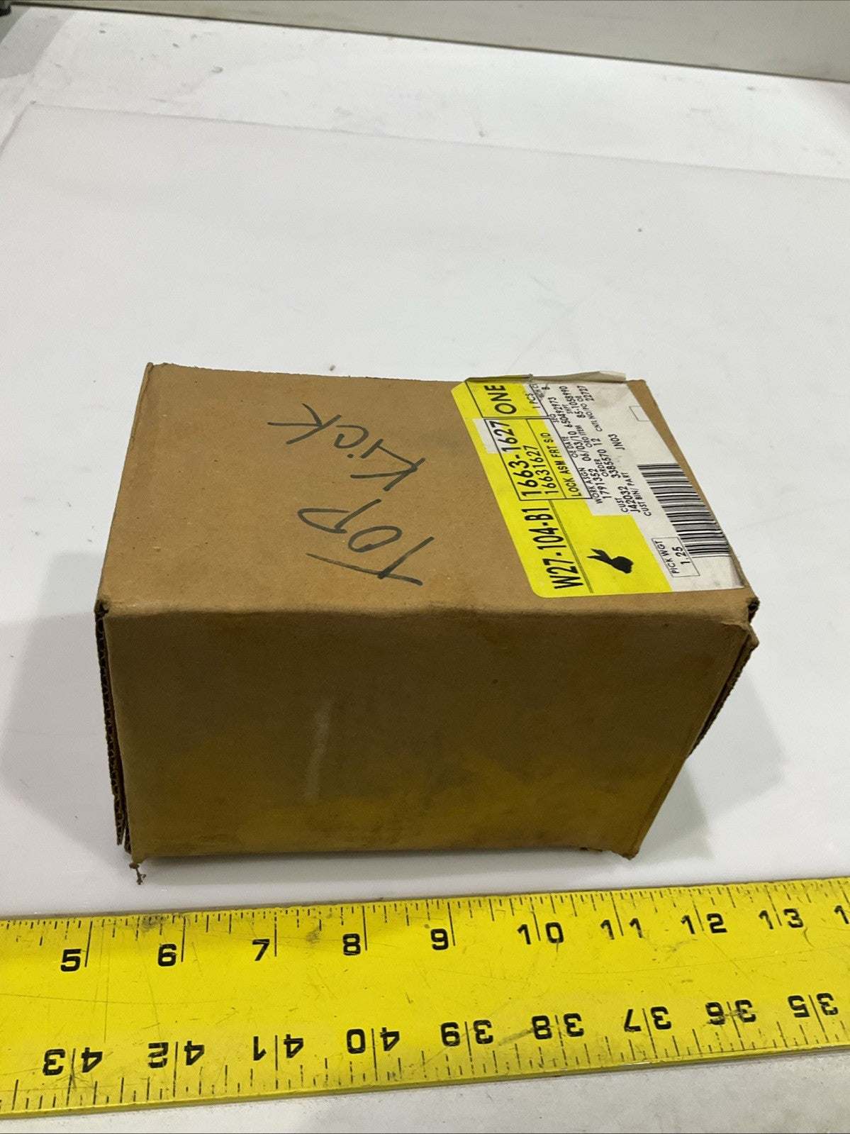 GM-GENUINE  1663-1627 FRONT LEFT SIDE DOOR LOCK  LATCH ASSEMBLY  Y2M