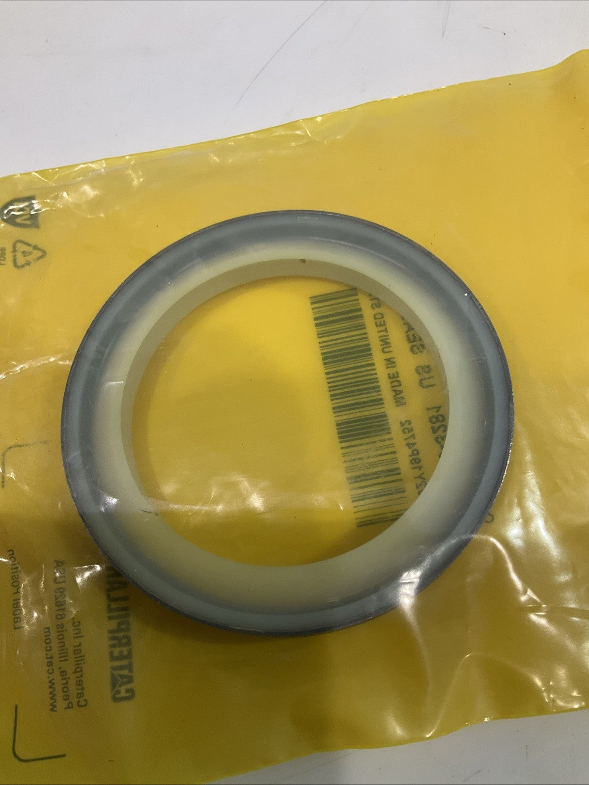 CAT-CATERPILLAR  225-3281 INNER DIAMETER DOUBLE  LIP  WIPER  SEAL  LOT OF  2 Y2M