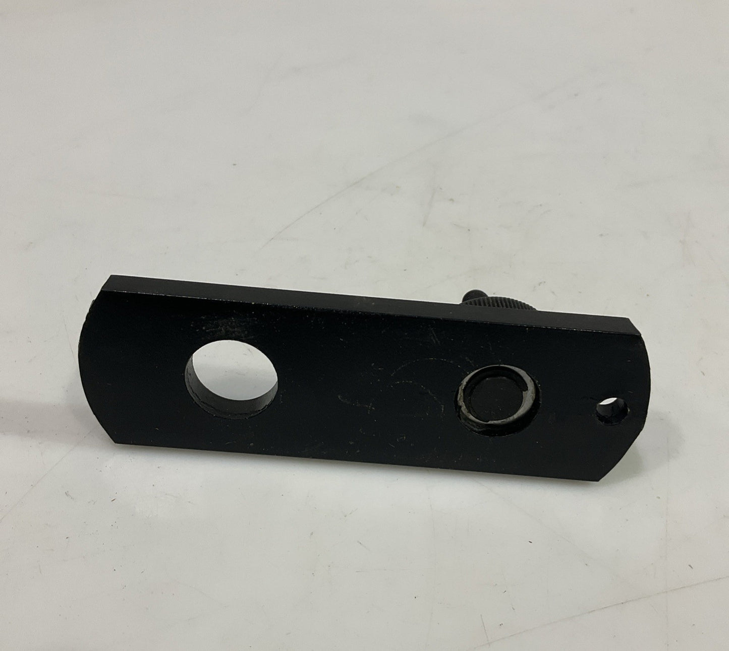 CAT - CATERPILLAR  101-0742  WINDSHIELD  WIPER PIVOT  Y2M