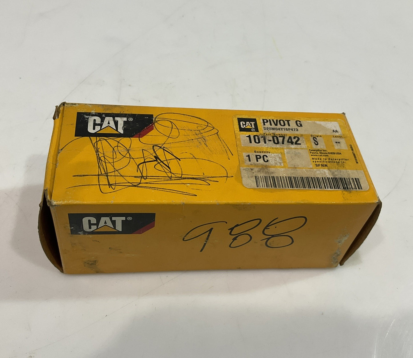 CAT - CATERPILLAR  101-0742  WINDSHIELD  WIPER PIVOT  Y2M