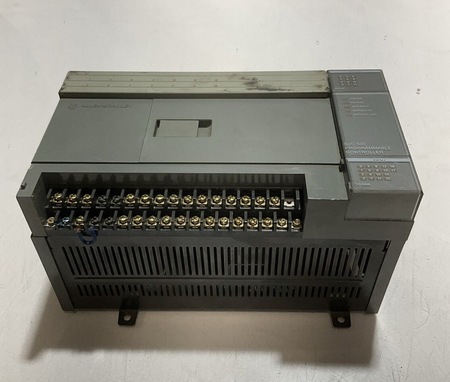 A-B  ALLEN-BRADLEY 1747-L30C SLC500  PROGRAMMABLE CONTROLLER U3S