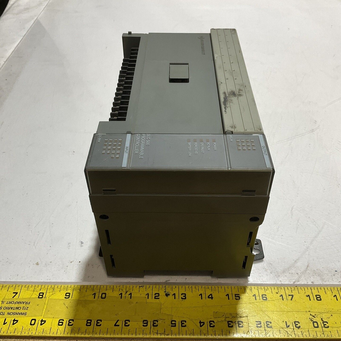 A-B  ALLEN-BRADLEY 1747-L30C SLC500  PROGRAMMABLE CONTROLLER U3S
