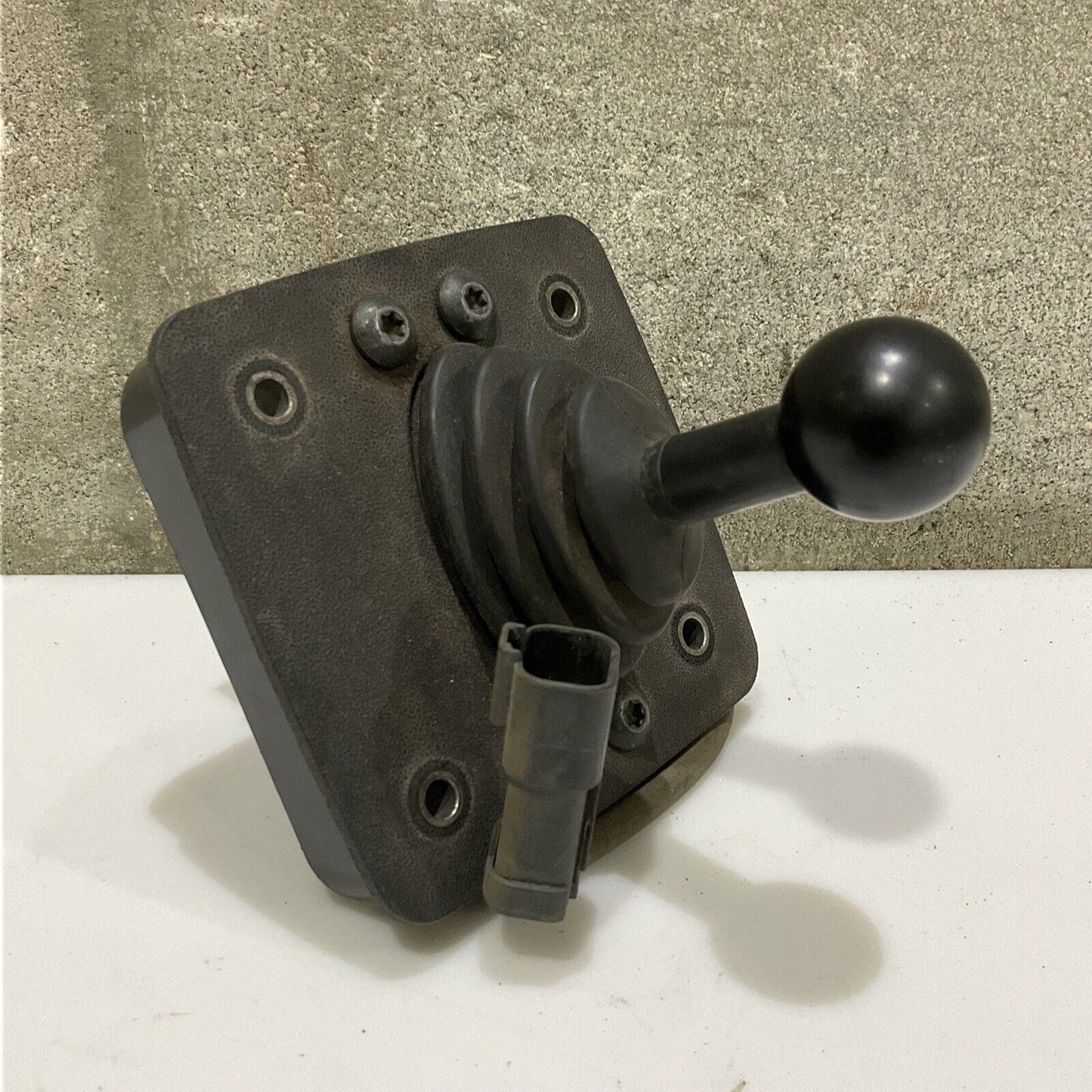 CAT 432-0047 CONTROL GROUP JOYSTICK 107