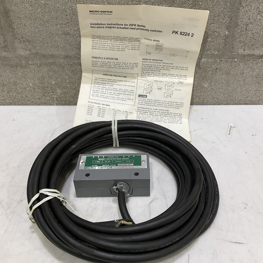 HONEYWELL MICROSWITCH 20FR2-25B 8635 MAGNET ACTUATED REED SWITCH 373