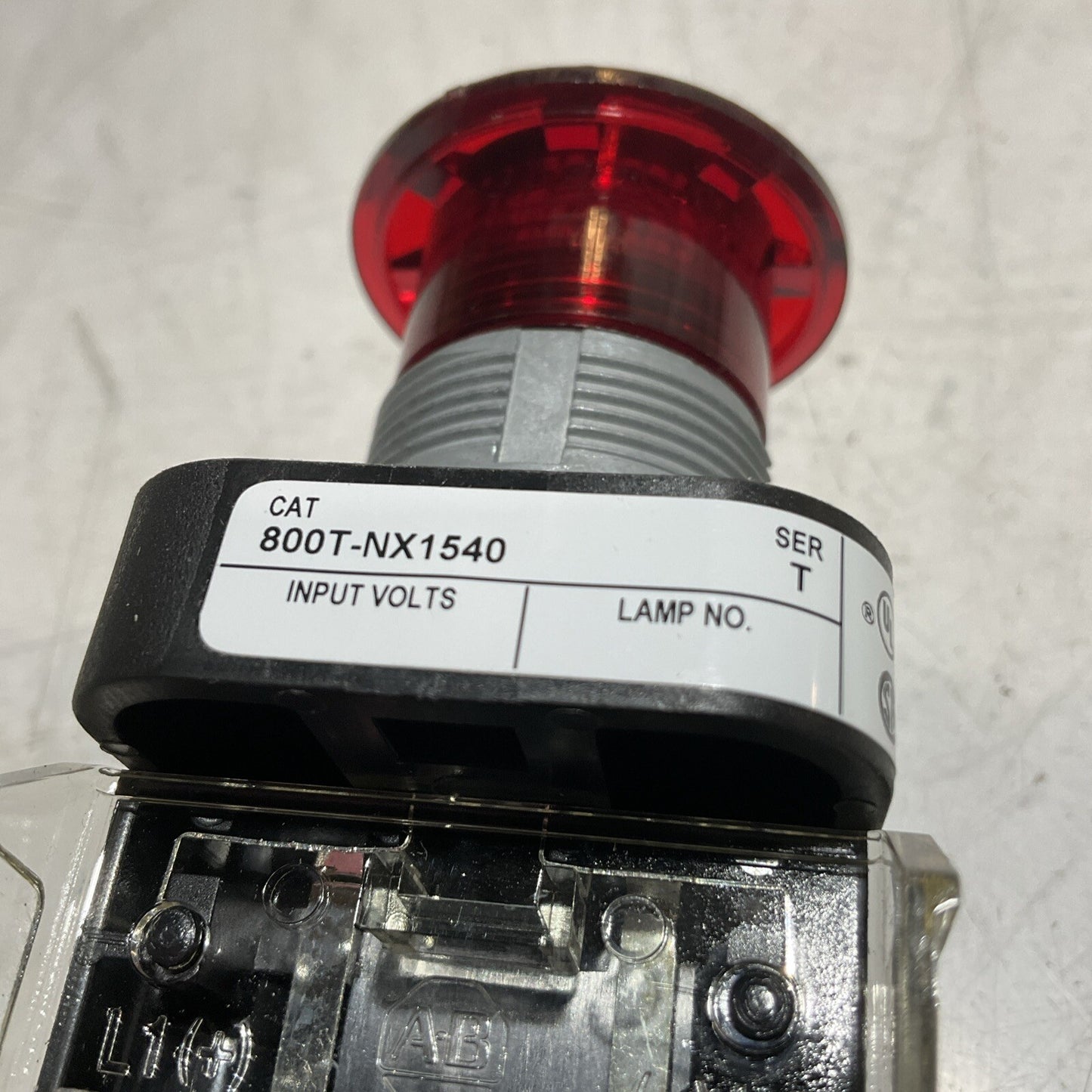 A-B ALLEN-BRADLEY 800T-NX1540 ILLUMINATED EMERGENCY PUSH STOP BUTTON  U3S