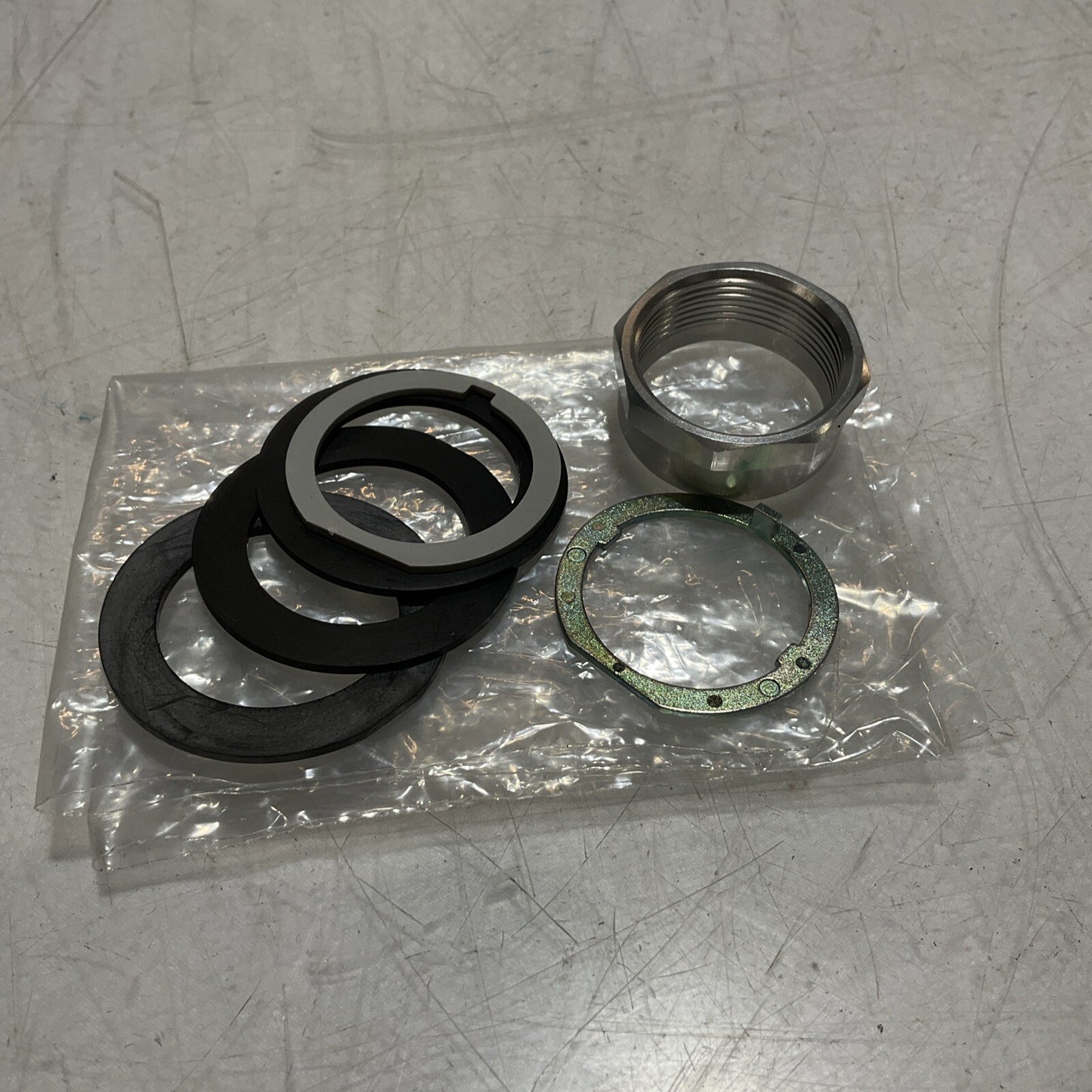 A-B ALLEN-BRADLEY 800T-NX1540 ILLUMINATED EMERGENCY PUSH STOP BUTTON  U3S