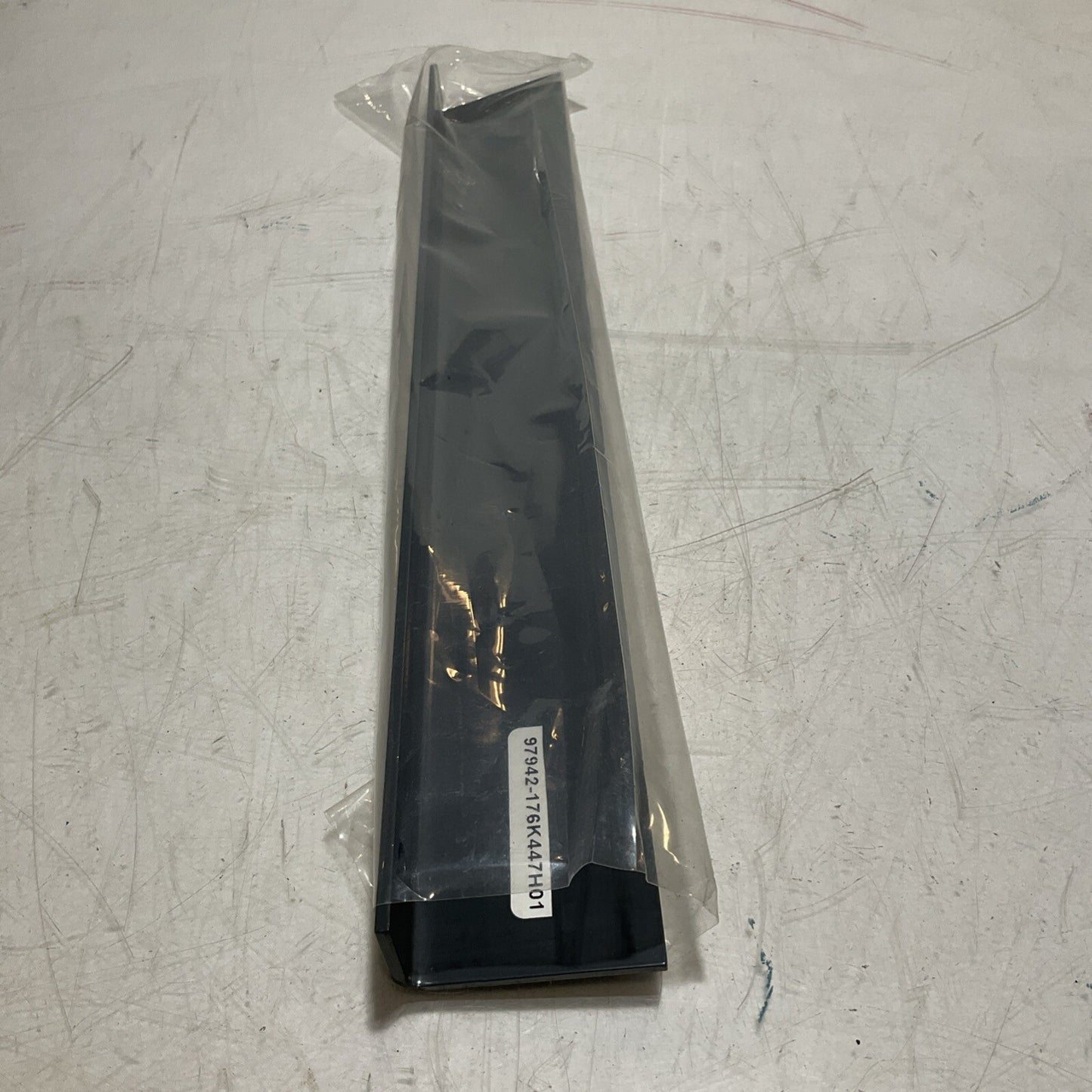 GENERAL  97942-176K447H01  BRACKET  B WEAR GUIDE U3S