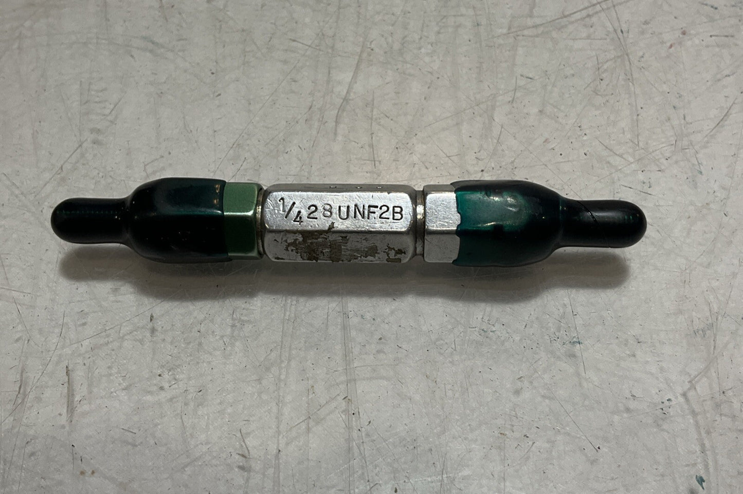 UNBRANDED  1/4-28 UNF-2B THREAD PLUG GAGE GO/NOGO .2268/.2311  333-U3S