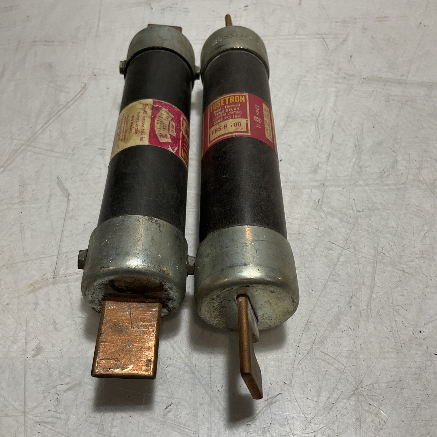 FUSETRON FRS-100 FRS-R-100 DUAL  ELEMENT  TIME DELAY 600V CLASS K5 FUSE QTY 2