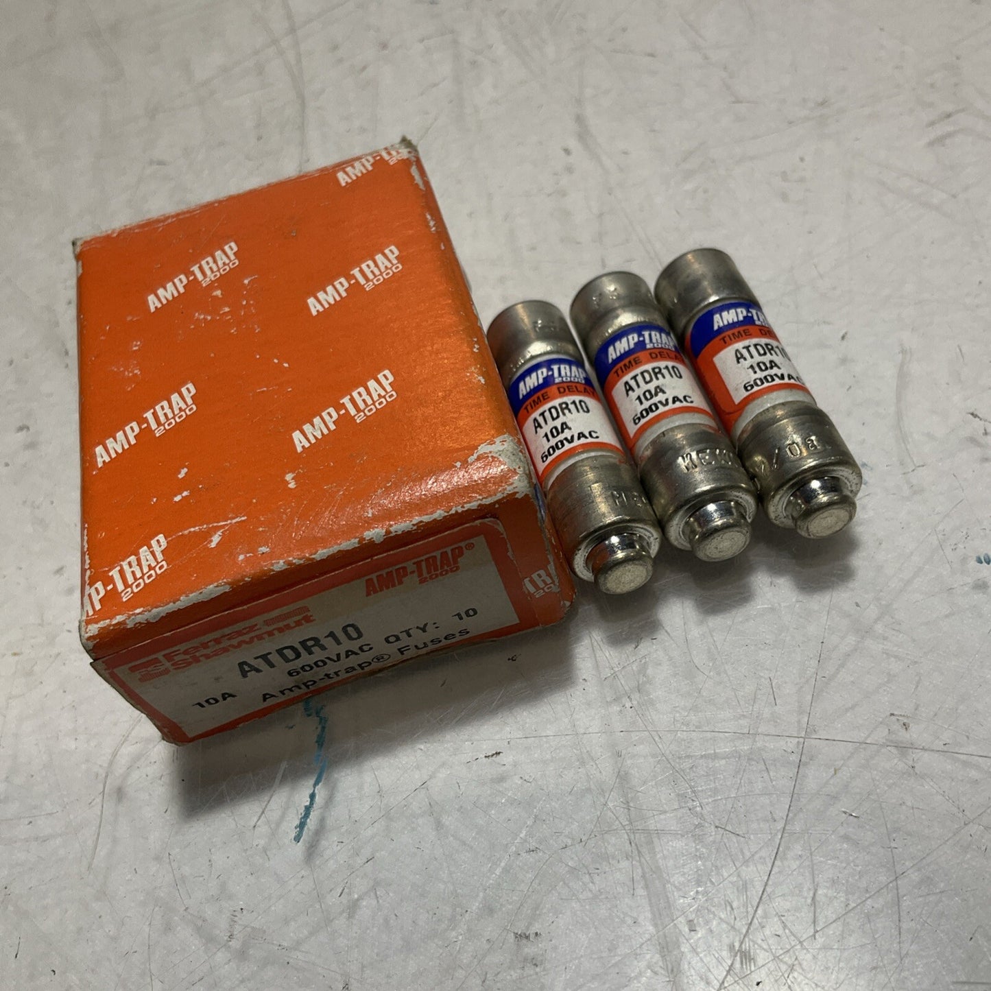 FERRAZ SHAWMUNT  ATDR10 AMP-TRAP FUSE 10MP 600V  LOT OF 3 U3S