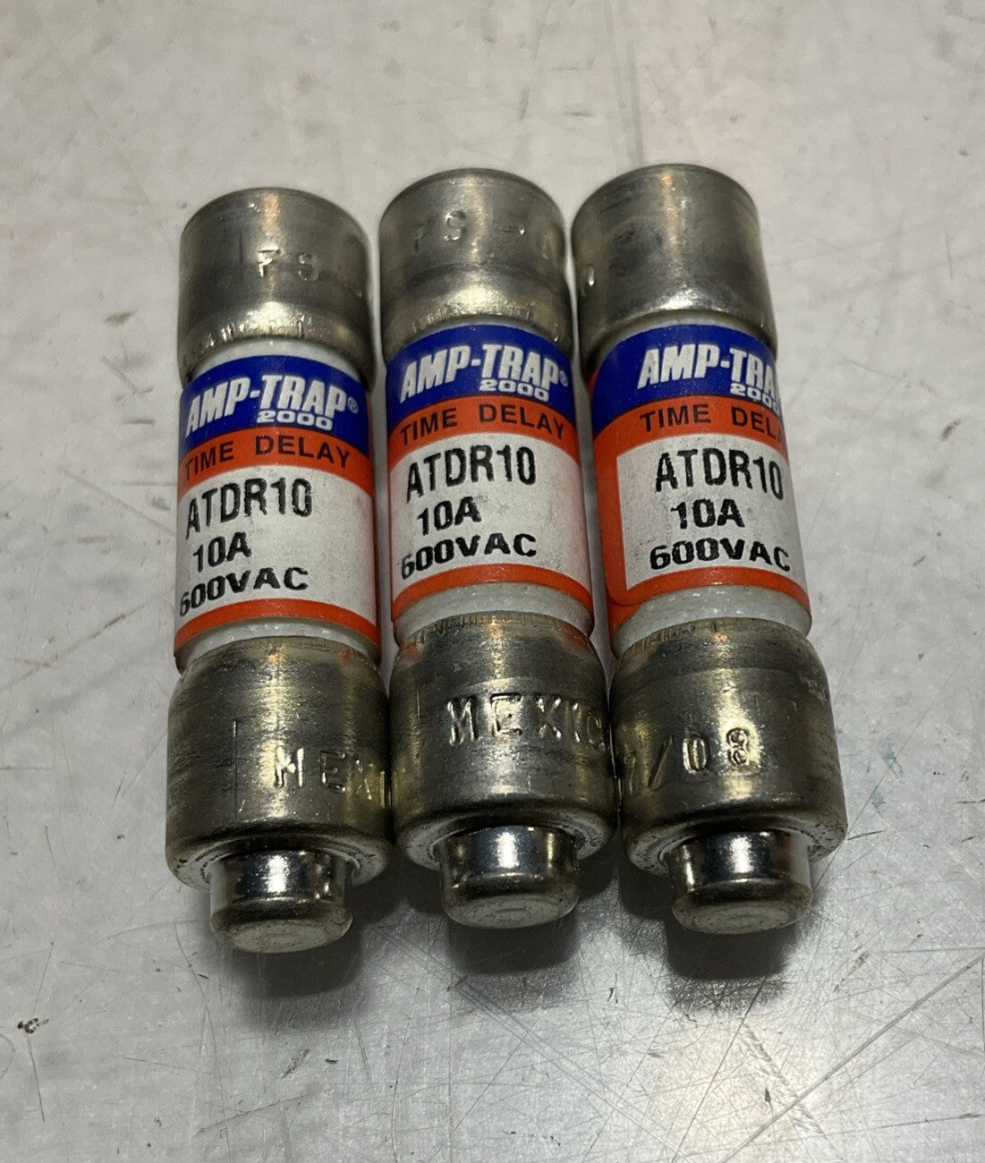 FERRAZ SHAWMUNT  ATDR10 AMP-TRAP FUSE 10MP 600V  LOT OF 3 U3S