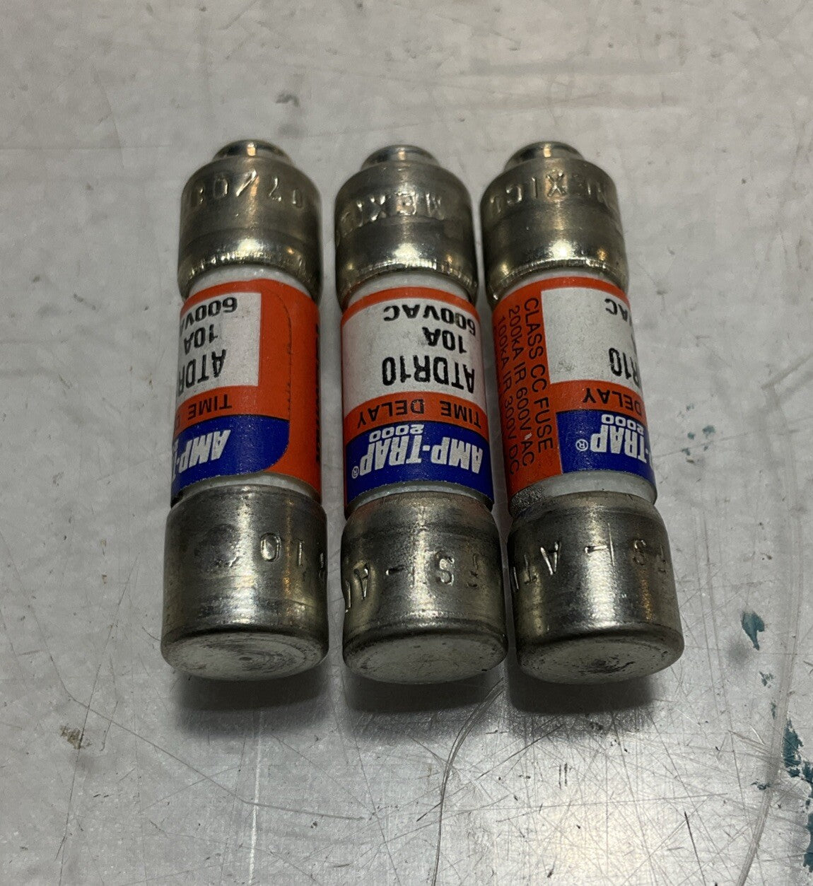 FERRAZ SHAWMUNT  ATDR10 AMP-TRAP FUSE 10MP 600V  LOT OF 3 U3S