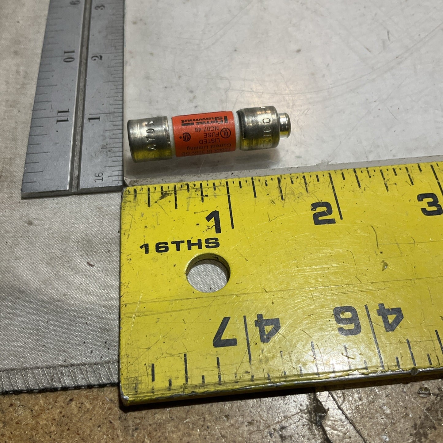 FERRAZ SHAWMUNT  ATDR10 AMP-TRAP FUSE 10MP 600V  LOT OF 3 U3S