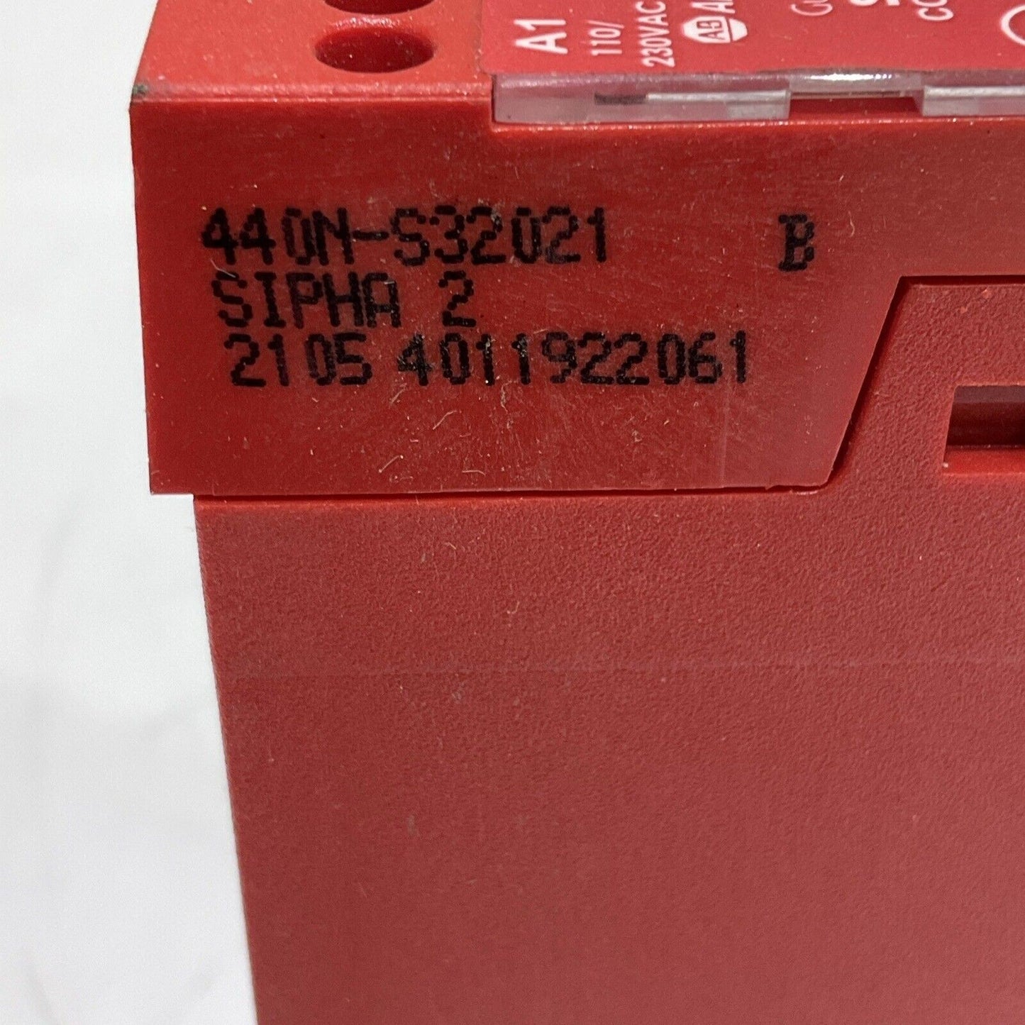 AB ALLEN BRADLEY 440N-S32021 SIPHA NON-CONTACT SWITCH SERIES B GUARD MASTER U4M