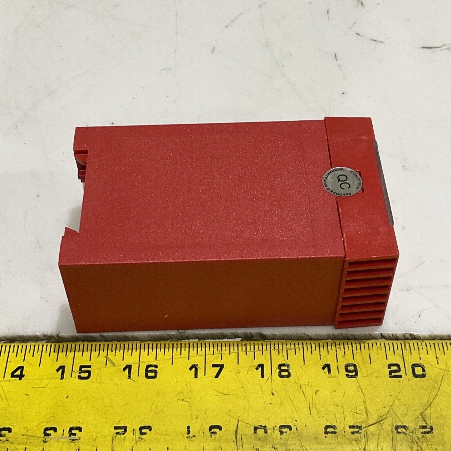 AB ALLEN BRADLEY 440N-S32021 SIPHA NON-CONTACT SWITCH SERIES B GUARD MASTER U4M