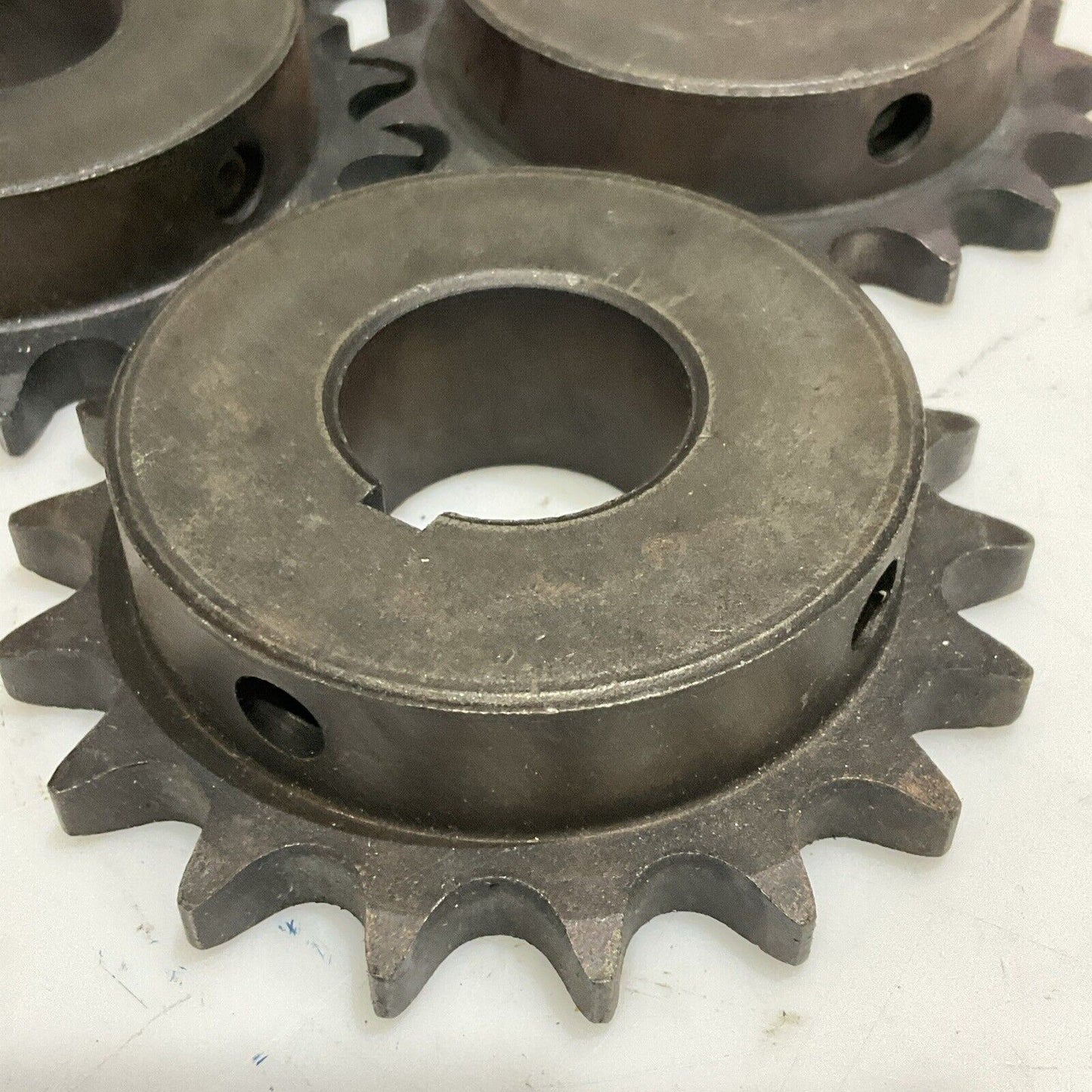 MARTIN 50BS18 1 1/4 SPROCKET BORE CHAIN COUPLING 18 TEETH LOT OF 5 U4M