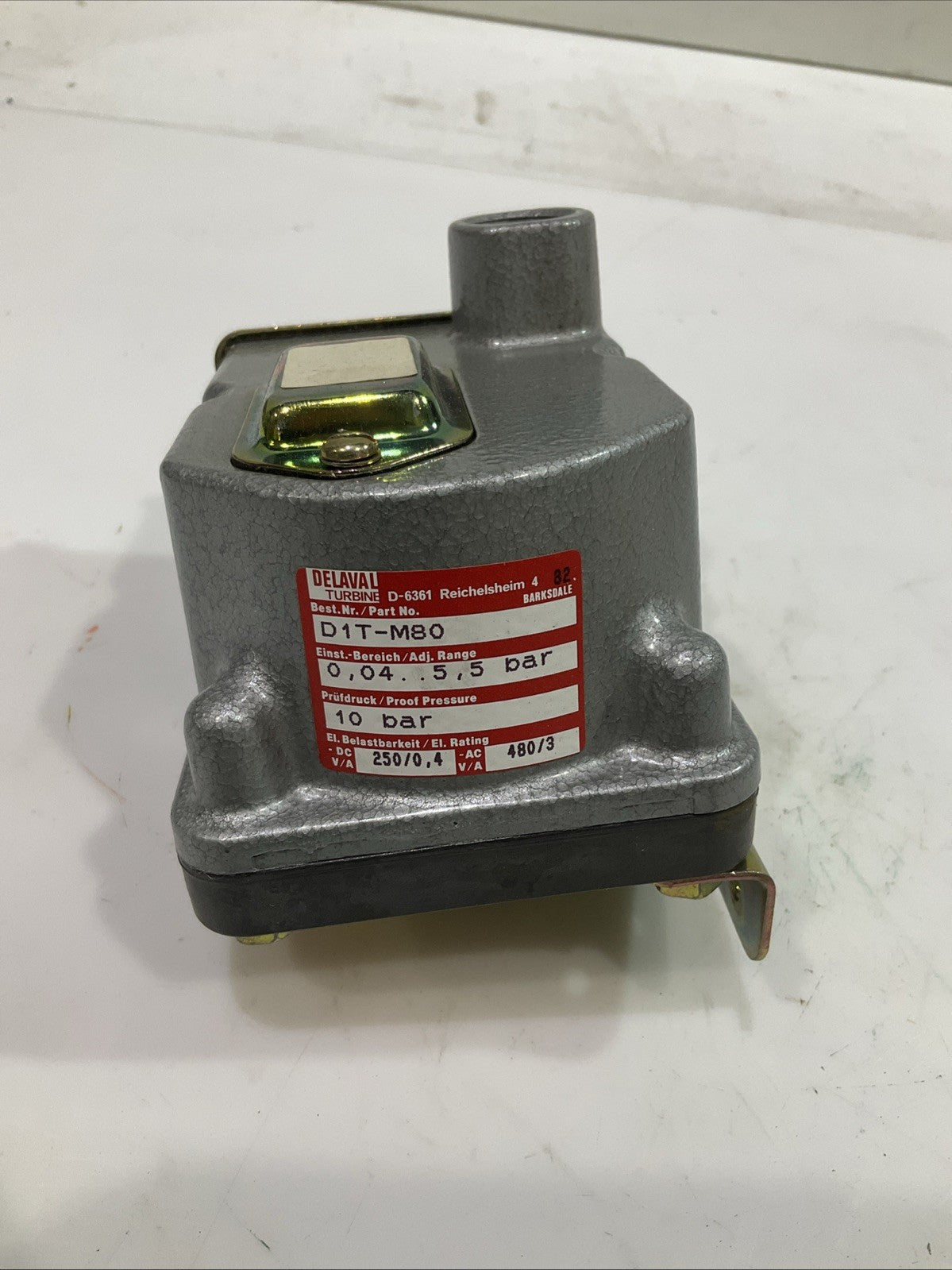 DELAVAL   D1T-M80  TERMINAL BLOCK  DIAPHRAGM SWITCH  T2M