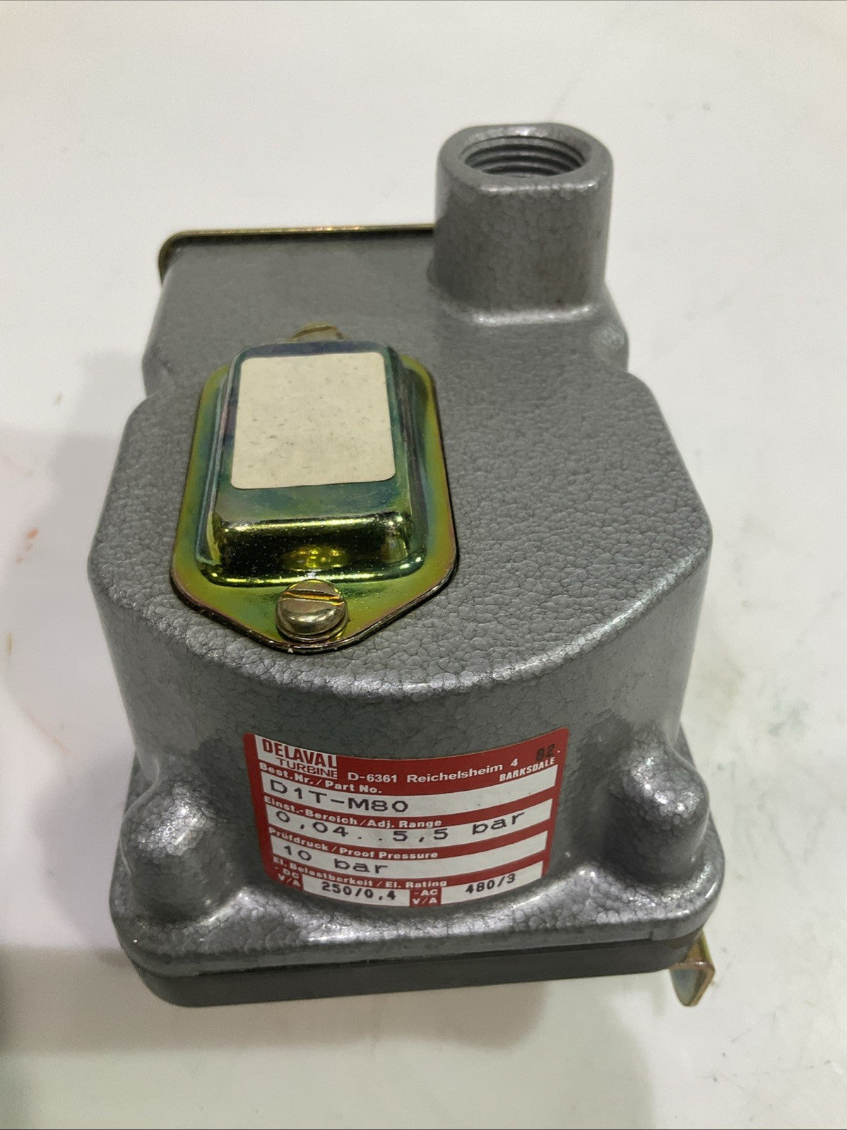 DELAVAL   D1T-M80  TERMINAL BLOCK  DIAPHRAGM SWITCH  T2M