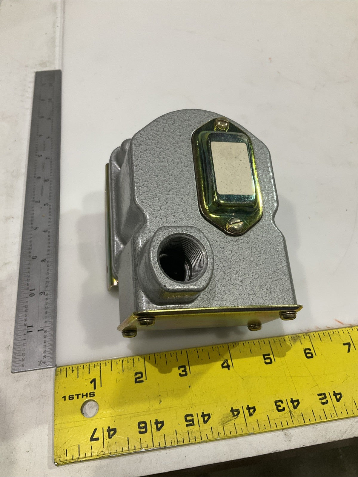 DELAVAL   D1T-M80  TERMINAL BLOCK  DIAPHRAGM SWITCH  T2M