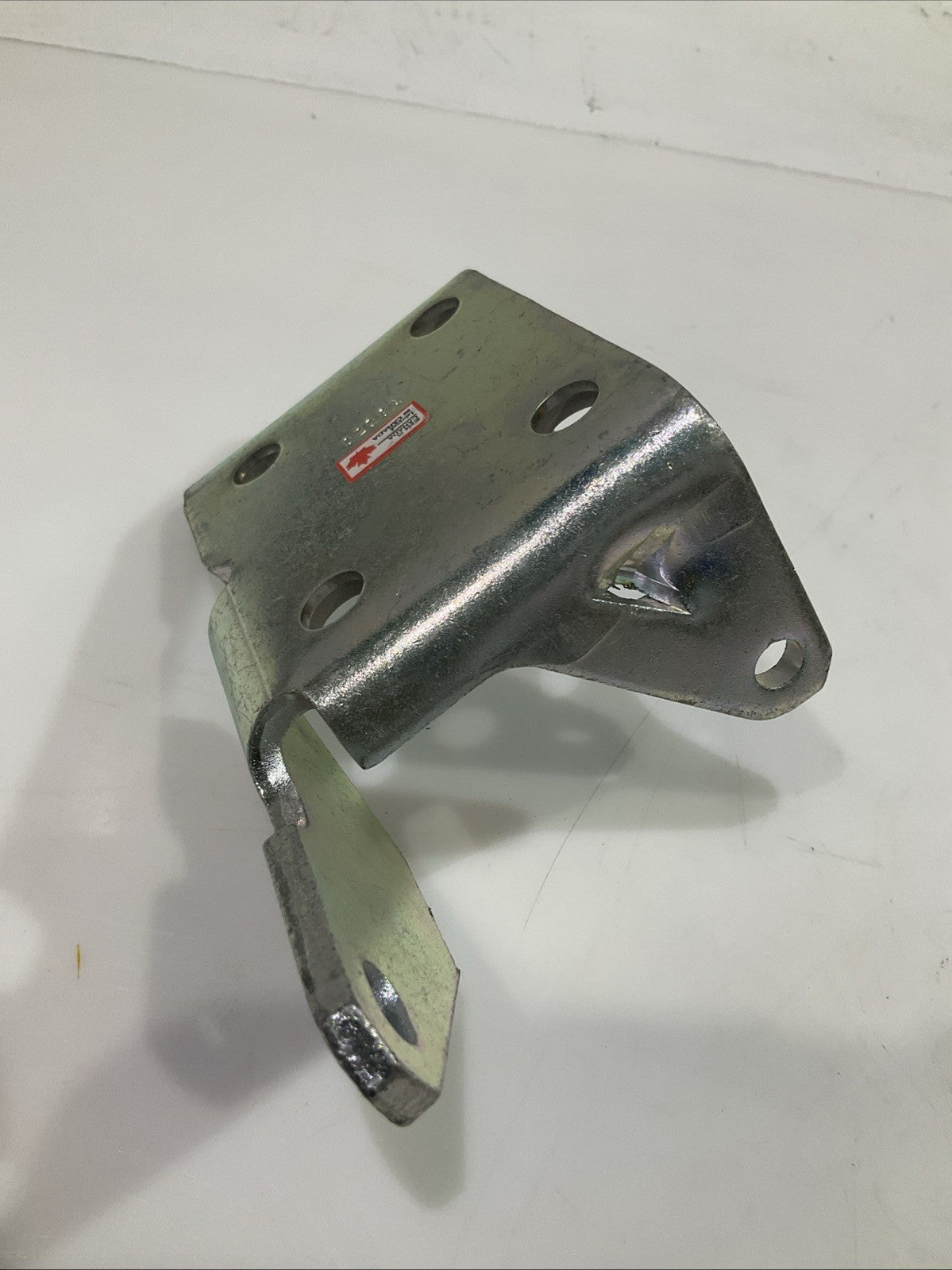 GM GENUINE  1247-5677  FRONT  DOOR  HINGE LOWER  DRIVE REPLACEMENT Y2M