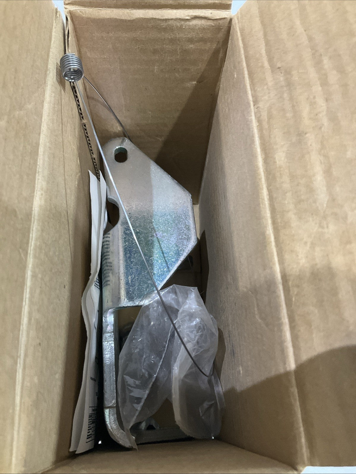 GM GENUINE  1247-5677  FRONT  DOOR  HINGE LOWER  DRIVE REPLACEMENT Y2M