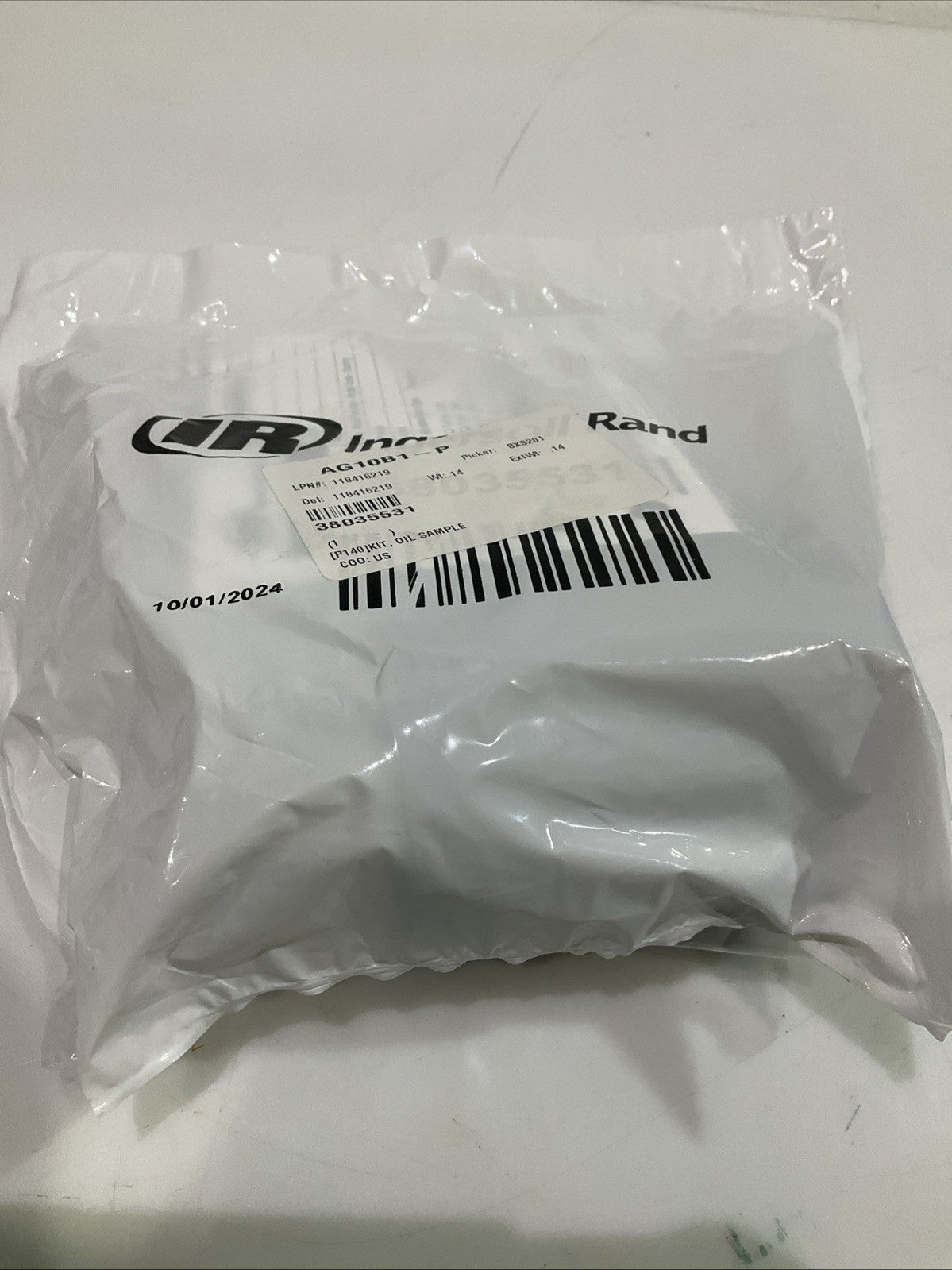 IR-INGERSOLL RAND  AG10B1-P 118416219 38035531  P140 KIT  OIL SAMPLE  Y2M