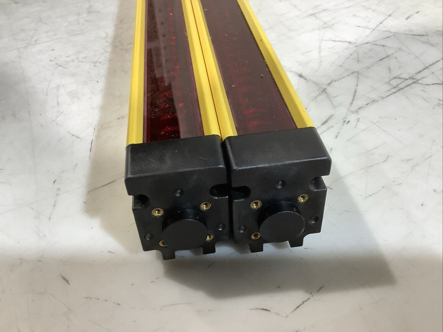 OMRON MS4800S-20-0800-30X-30R MINISAFE LIGHT CURTAIN TANSMITTER AND RECEIVER