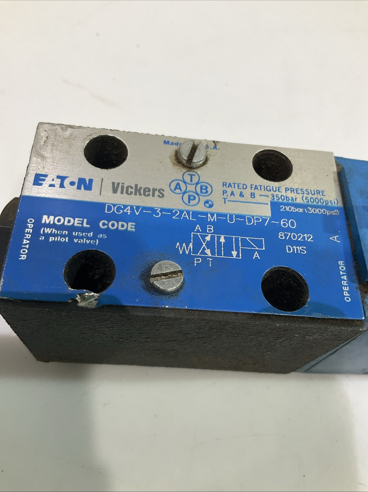 EATON-VICKERS DG4V-3-2AL-M-U-DP7-60  HYDRAULIC CONTROL VALVE  T2M