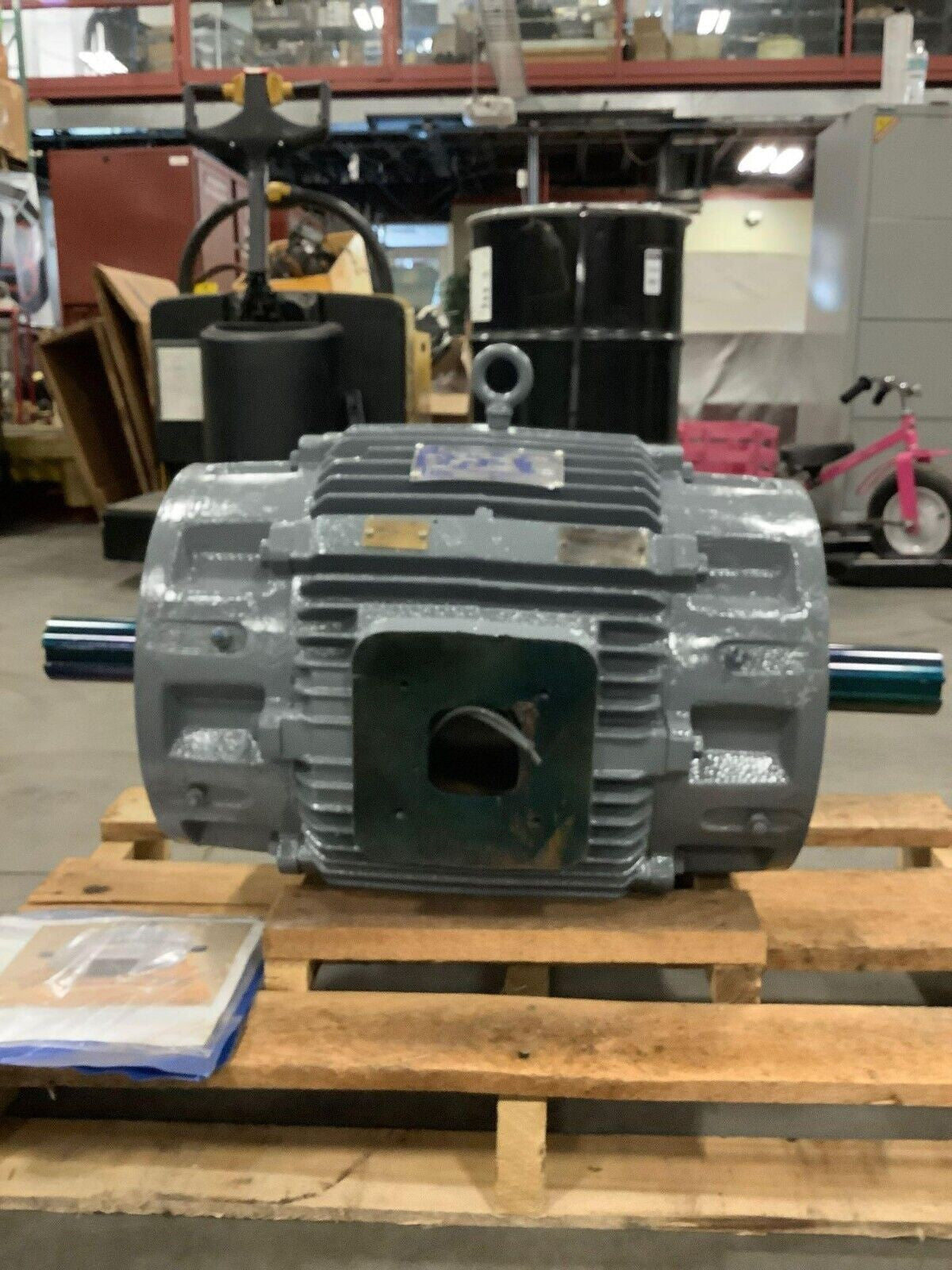 UNUSED LOUIS ALLIS MOTOR MODEL 2K47246001 7.5 HP 230/460 VOLTS 800 RPM 60HZ