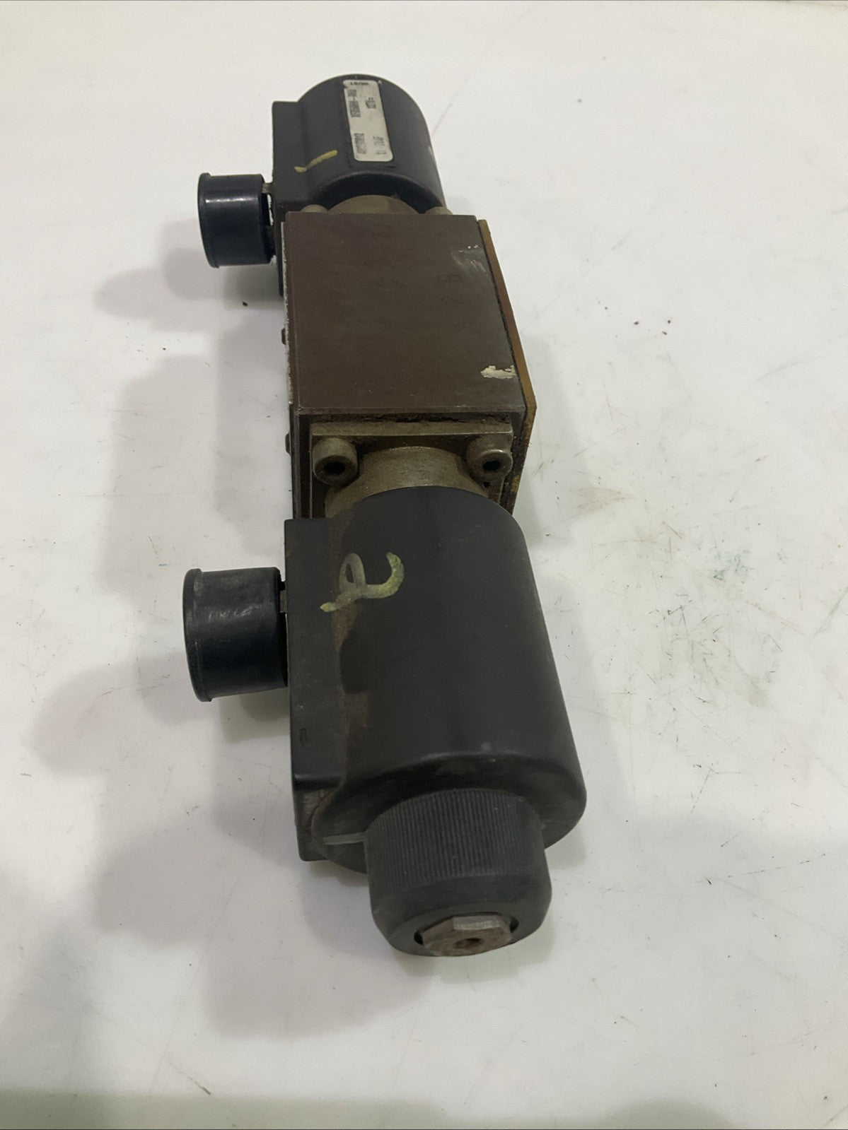 VICKERS   F3-DG4VP-3-105C-VMU-DP-10  HYDRAULIC SOLENOID VALVE  T2M