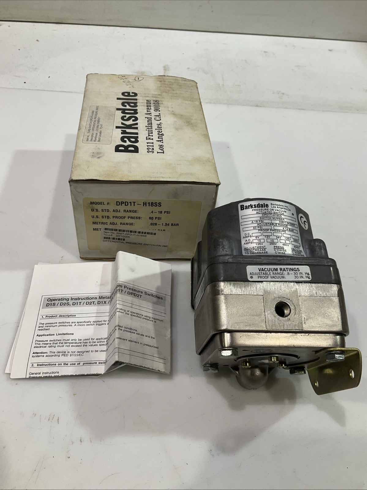 BARKSDALE  DPD1T-H18SS  PRESSURE  VACUUM  ACTUATED SWITCH  T2M