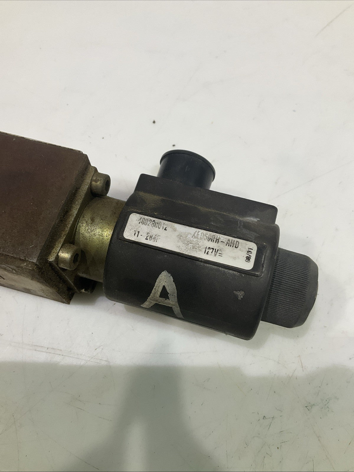 VICKERS   F3-DG4VP-3-105C-VMU-DP-10  HYDRAULIC SOLENOID VALVE  T2M