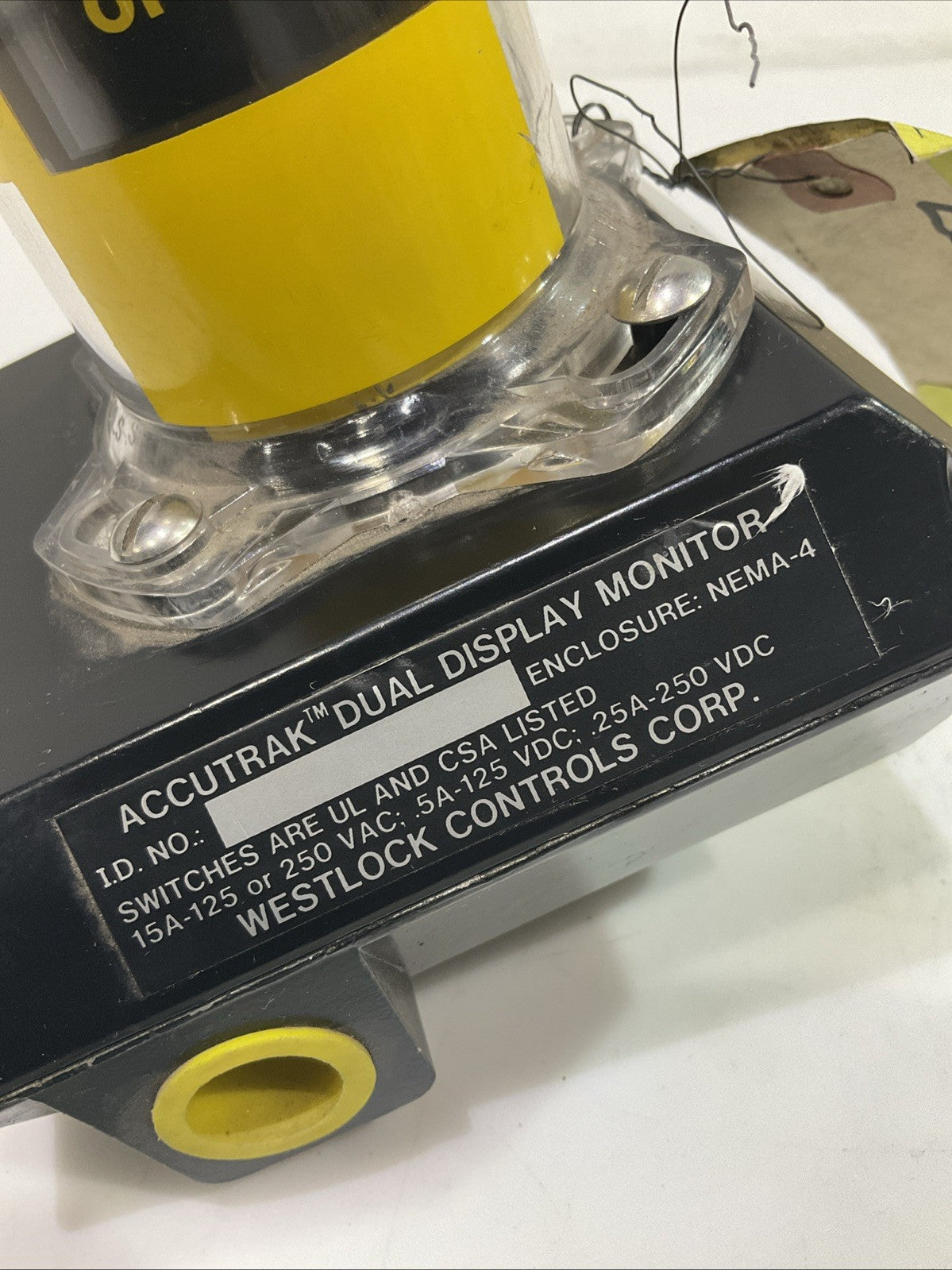 ACCUTRACK   2004BY DUAL DISPLAY  MOTOR SWITCH  T2M