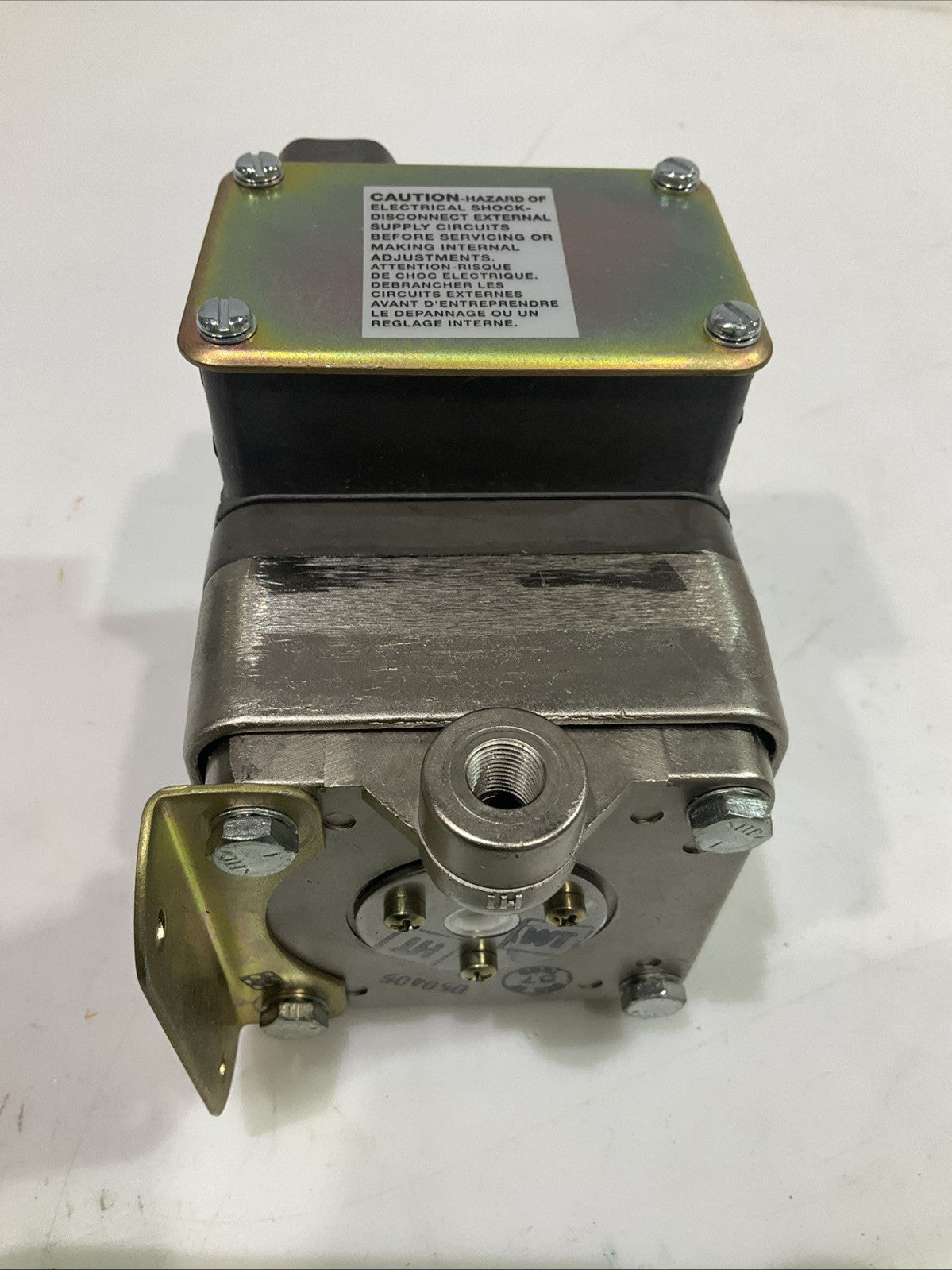 BARKSDALE  DPD1T-H18SS  PRESSURE  VACUUM  ACTUATED SWITCH  T2M