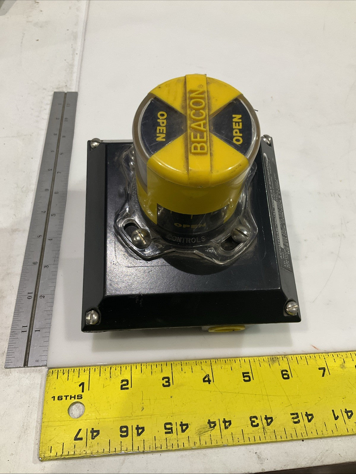 ACCUTRACK   2004BY DUAL DISPLAY  MOTOR SWITCH  T2M