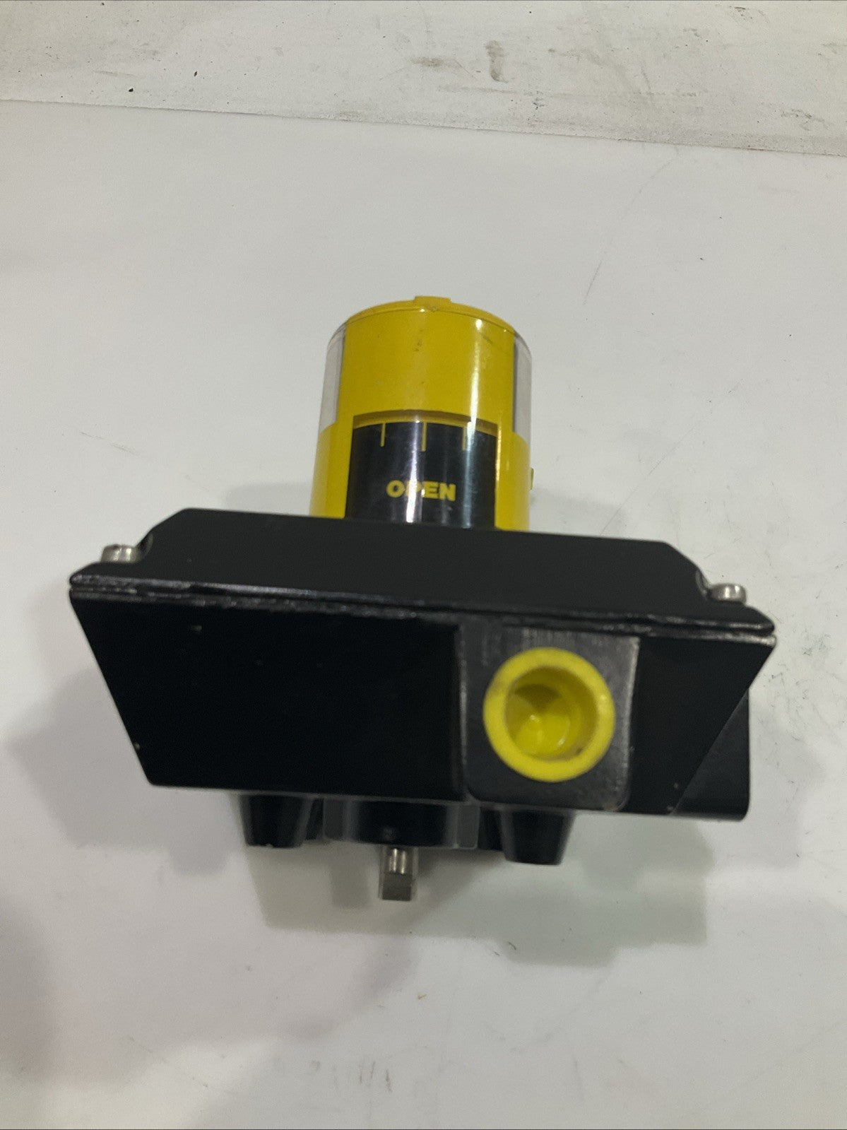 ACCUTRACK   2004BY DUAL DISPLAY  MOTOR SWITCH  T2M